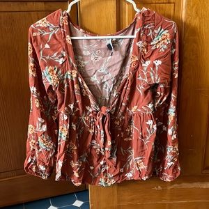 American eagle top in size small